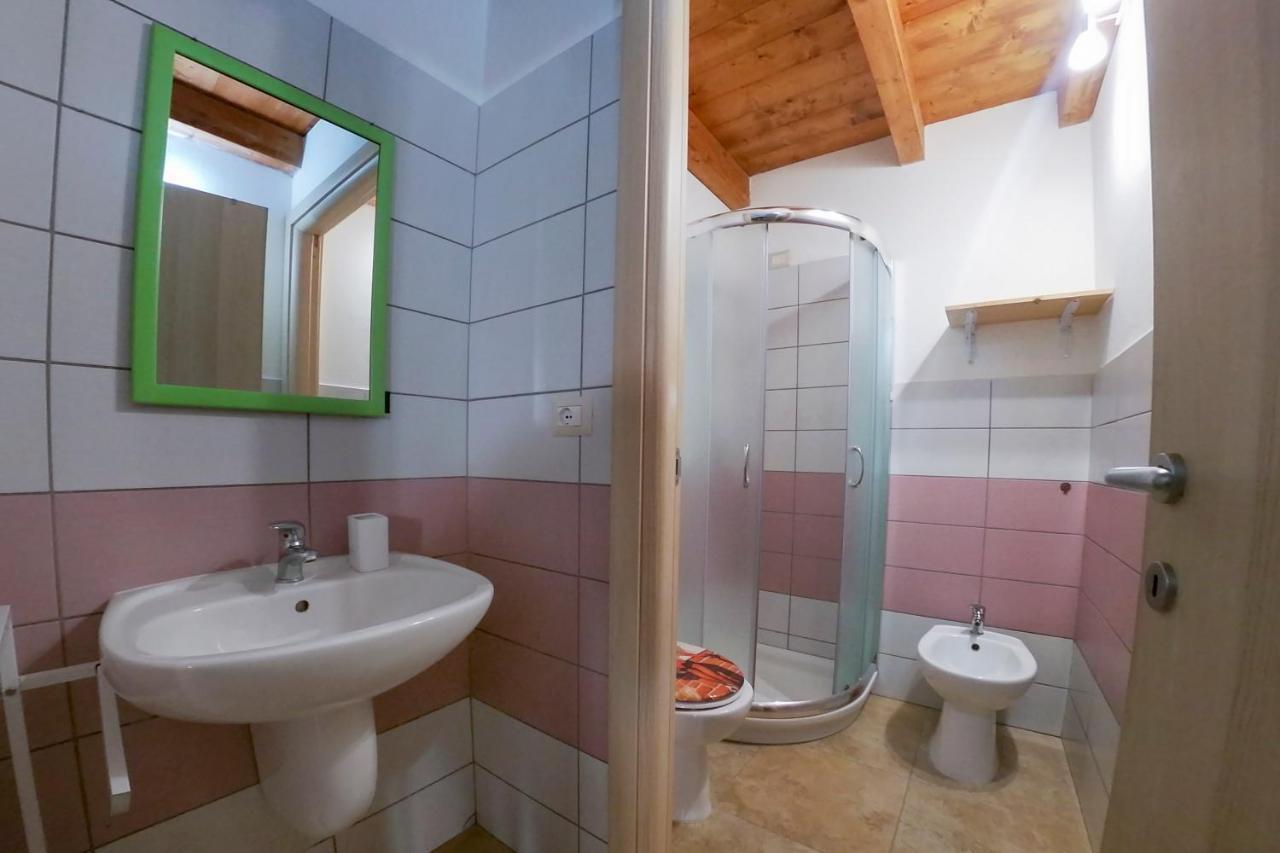 West Sardinia Apartment 2 กาบราส ภายนอก รูปภาพ