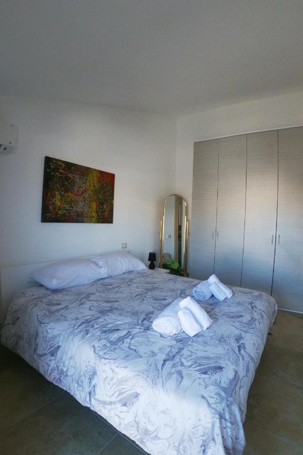 West Sardinia Apartment 2 กาบราส ภายนอก รูปภาพ