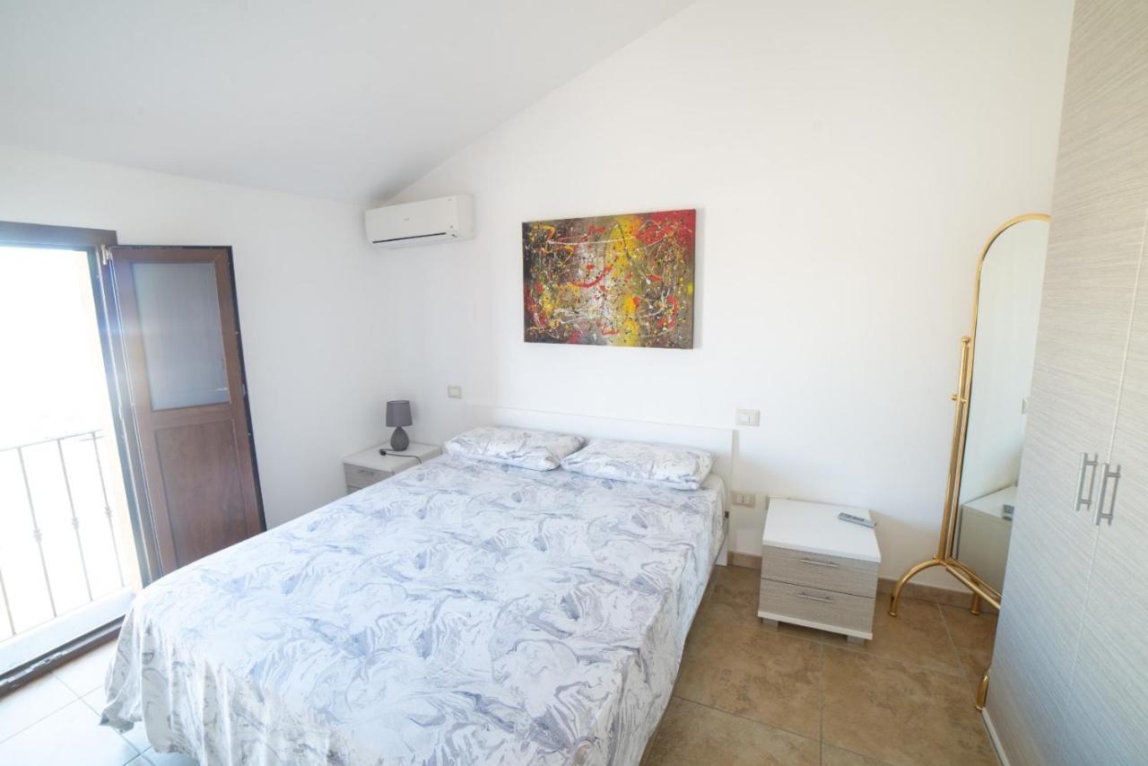 West Sardinia Apartment 2 กาบราส ภายนอก รูปภาพ