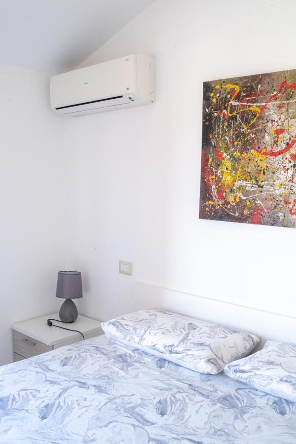 West Sardinia Apartment 2 กาบราส ภายนอก รูปภาพ